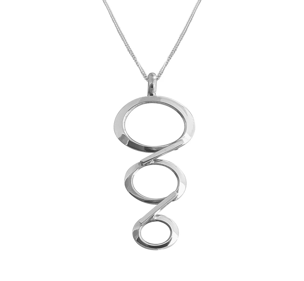 Ladies necklaces minimalist looks-Silver Oval Trio Necklace