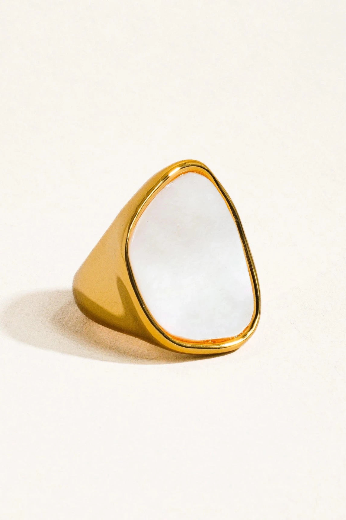 Ladies rings boho vibes-Calypso 18k Gold Natural Shell Statement Ring