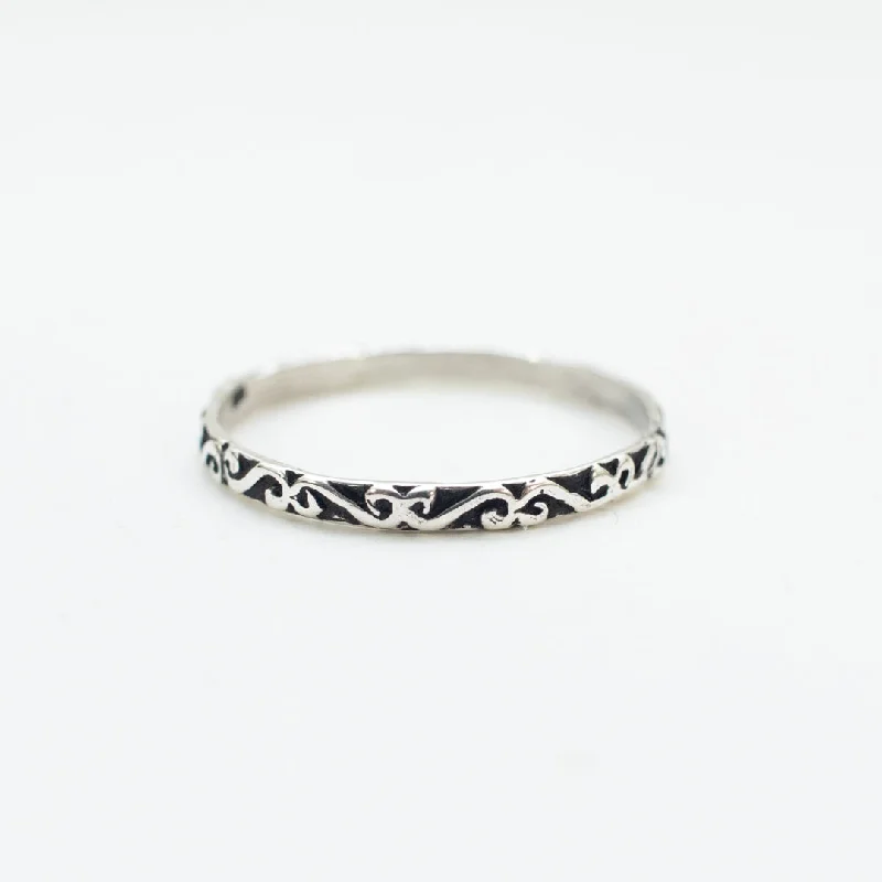 Ladies rings size guide-Thin Silver Scroll Band