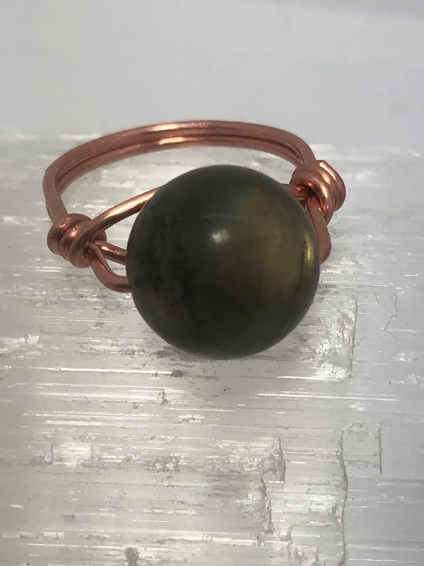 Ladies rings custom designs-Labradorite Copper Bead Ring