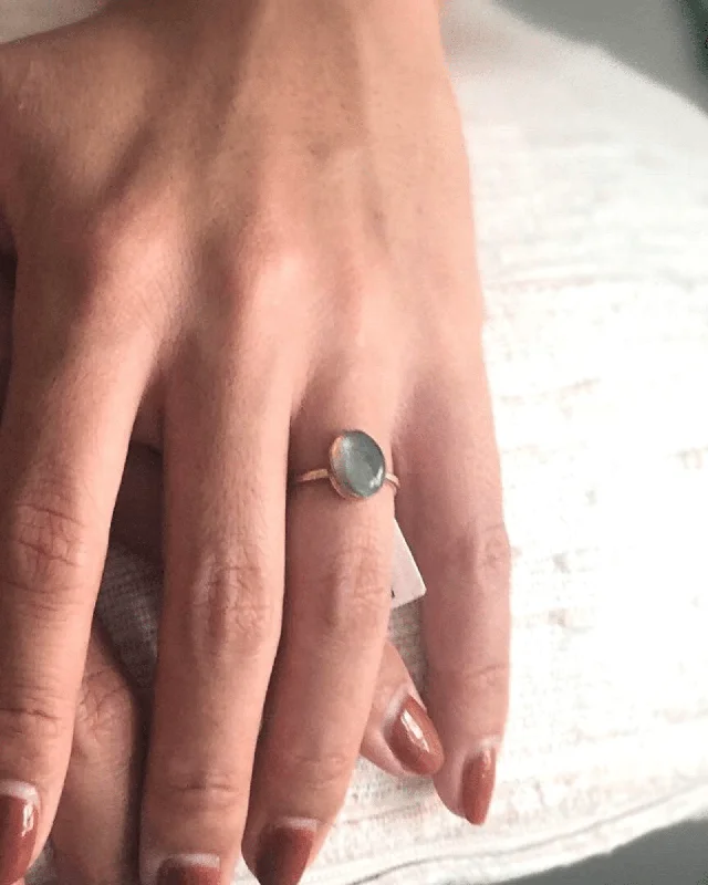 Ladies rings elegant appeal-Labradorite Oval Ring