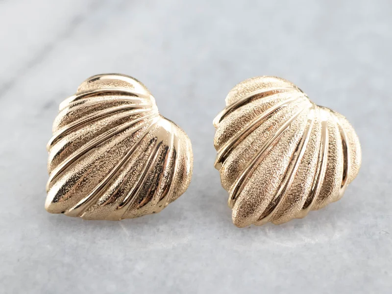 Ladies earrings proposal surprises-Vintage Textured Heart Gold Stud Earrings