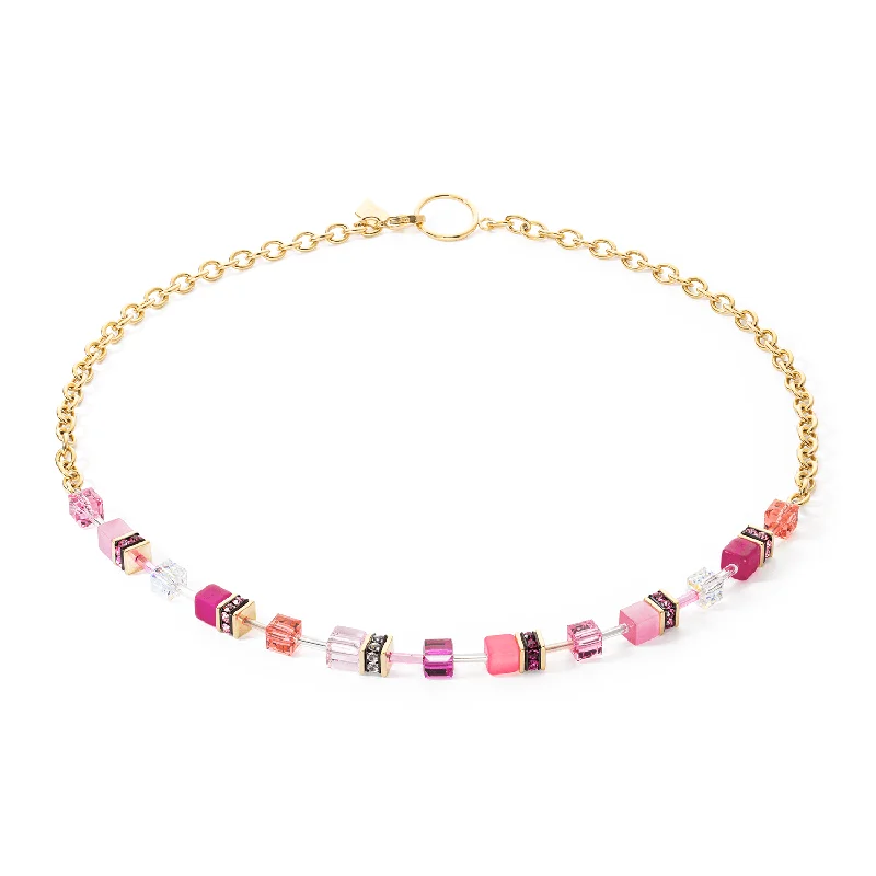 Ladies necklaces Valentine’s styles-Coeur De Lion GeoCUBE® Iconic Gold Magenta Chain Necklace