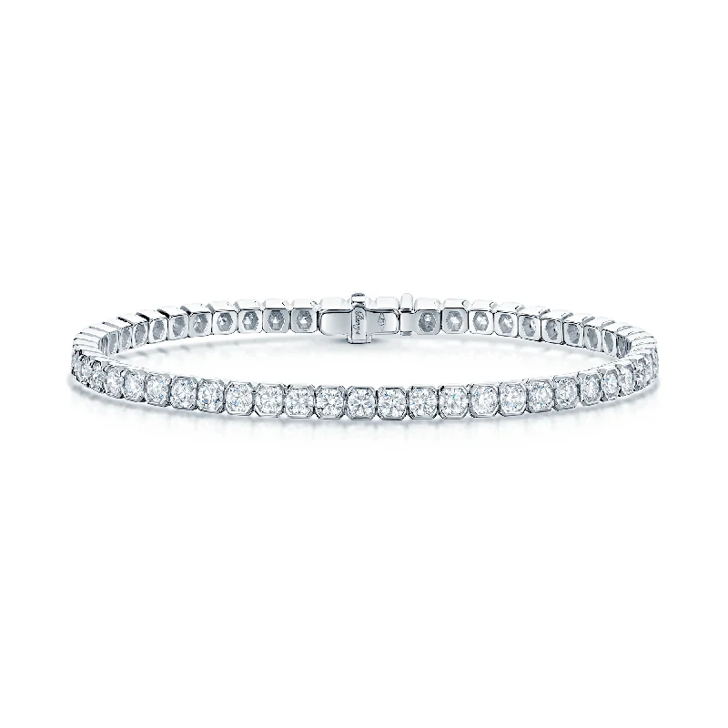 Ladies bracelets Valentine’s styles-18ct White Gold Round Brilliant Cut Diamond Tennis Bracelet