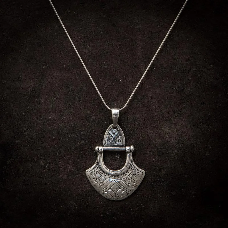 Ladies necklaces length options-Silver Engraved Tuareg Hinged Pendant Necklace